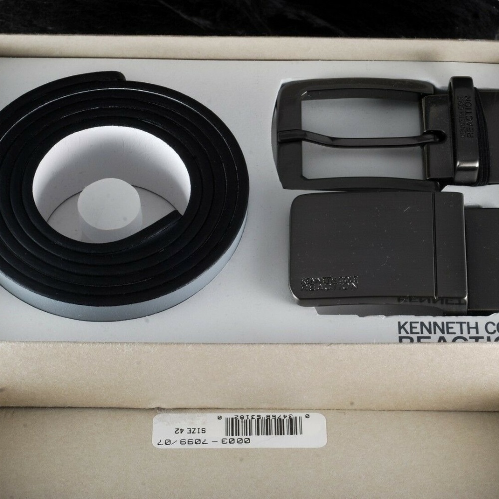 Kenneth Cole Reaction Grey White Belt Buckle Set